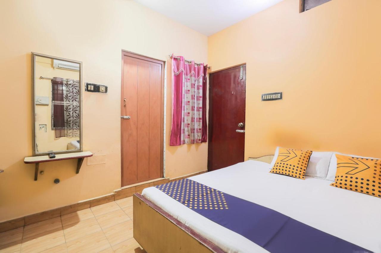 Spot On 64228 Ram Palace Otel Chennai Dış mekan fotoğraf